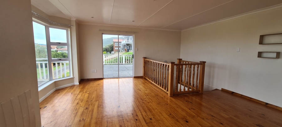 4 Bedroom Property for Sale in Glentana Western Cape